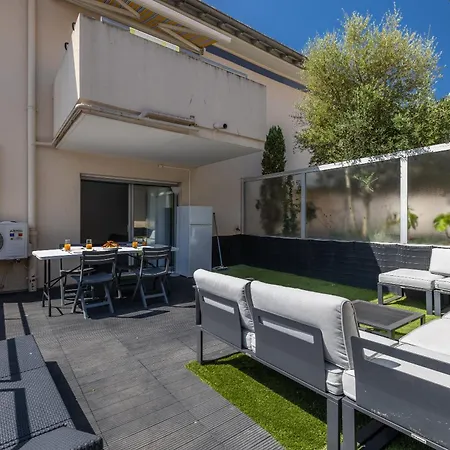 Cannes 40 M² Terrace & Included Parking Apartment *