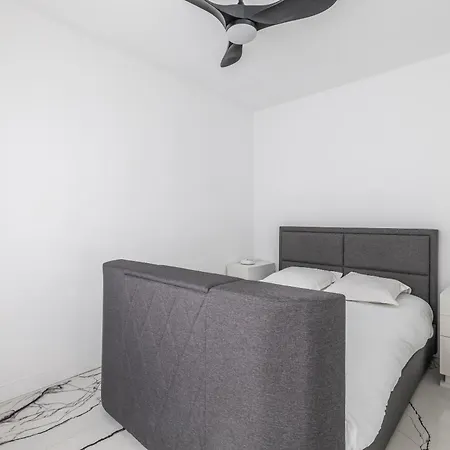 Apartment Cannes 40 M² Terrace & Included Parking *