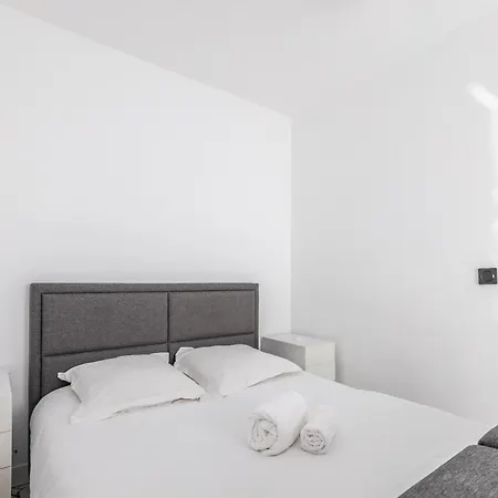 Apartment Cannes 40 M² Terrace & Included Parking